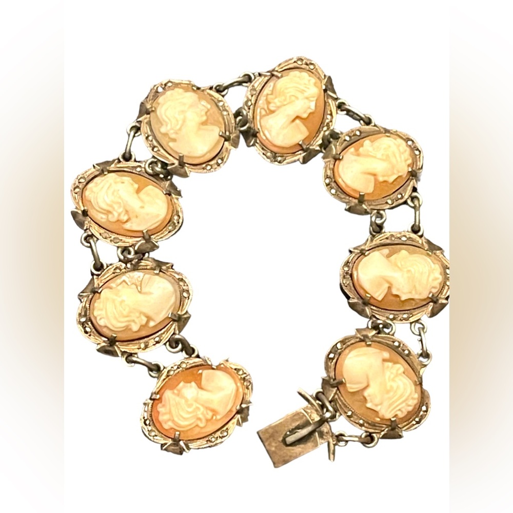 Stunning antique 800 silver Carved shell cameo victorian art deco Bracelet